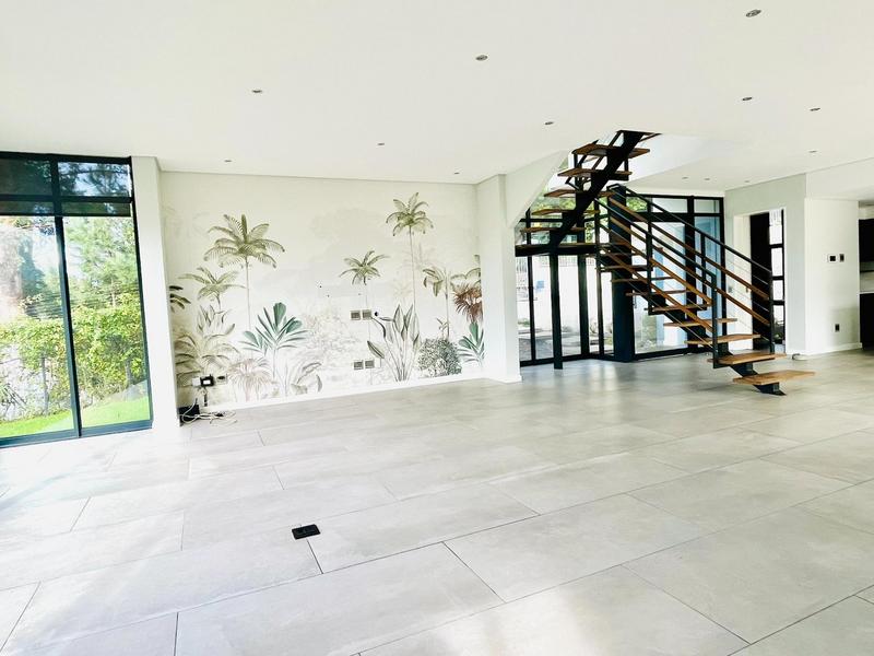 4 Bedroom Property for Sale in Constantia Western Cape